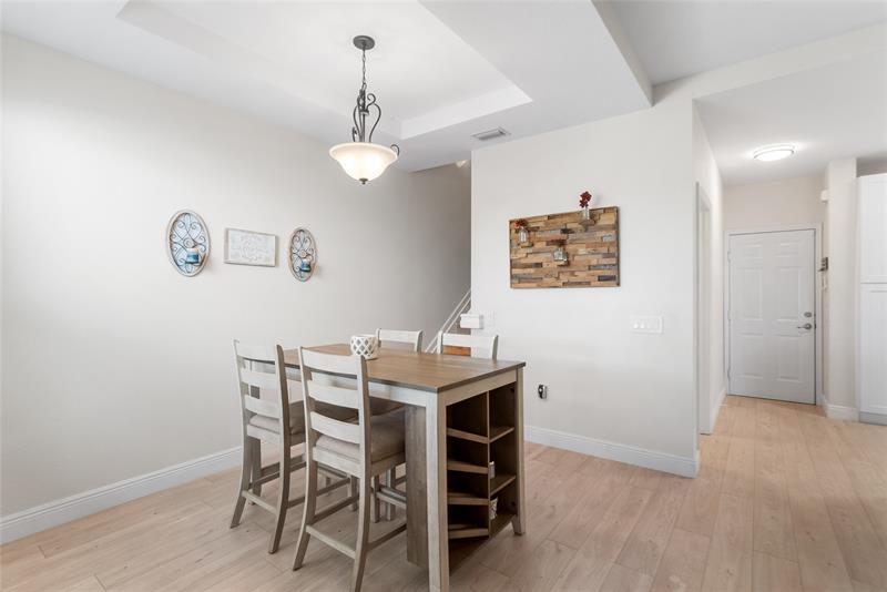 Image 12 of 45 For 4720 Mimosa Pl  908
