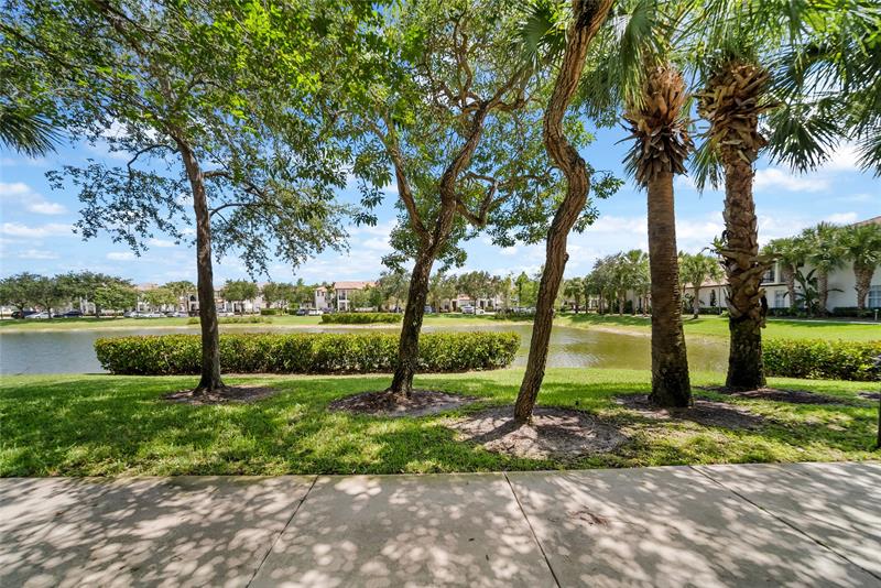 Image 40 of 45 For 4720 Mimosa Pl  908