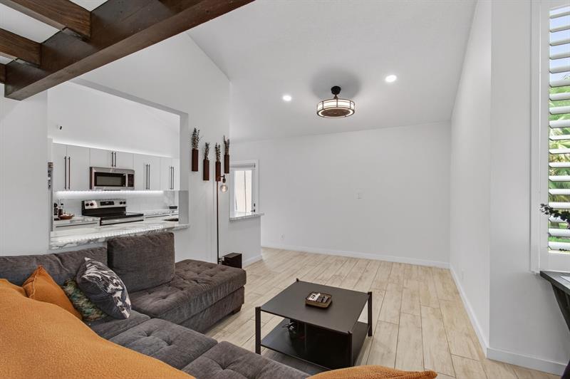 Image 11 of 44 For 1089 13th St  1