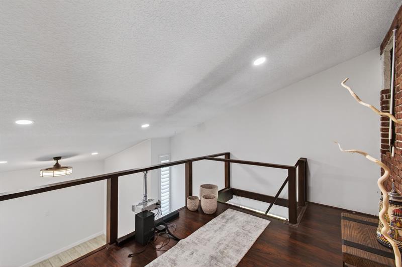 Image 17 of 44 For 1089 13th St  1