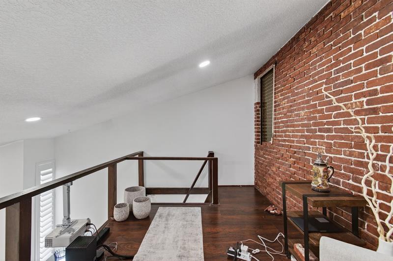 Image 18 of 44 For 1089 13th St  1