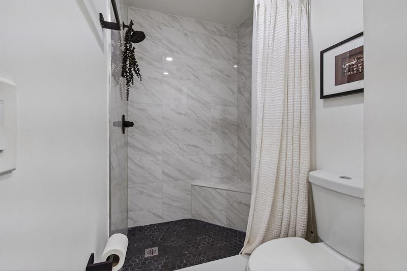 Image 30 of 44 For 1089 13th St  1