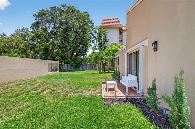 Image 39 of 44 For 1089 13th St  1