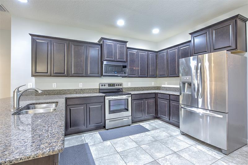 Image 12 of 71 For 611 Easton Forest Circle