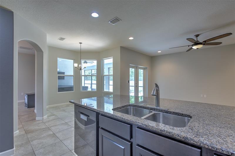 Image 14 of 71 For 611 Easton Forest Circle