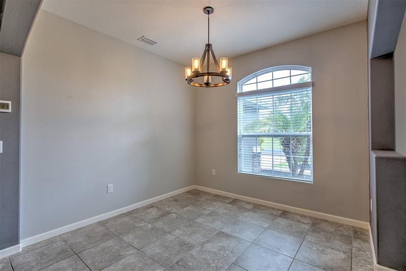 Image 20 of 71 For 611 Easton Forest Circle