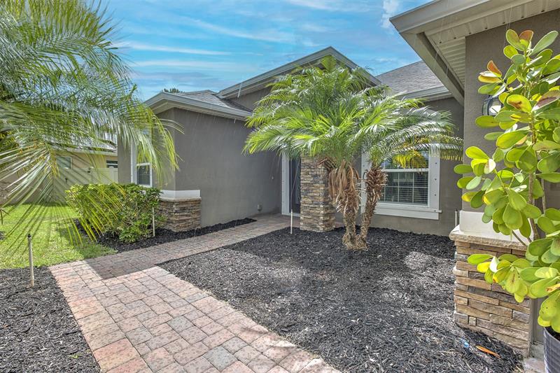 Image 4 of 71 For 611 Easton Forest Circle