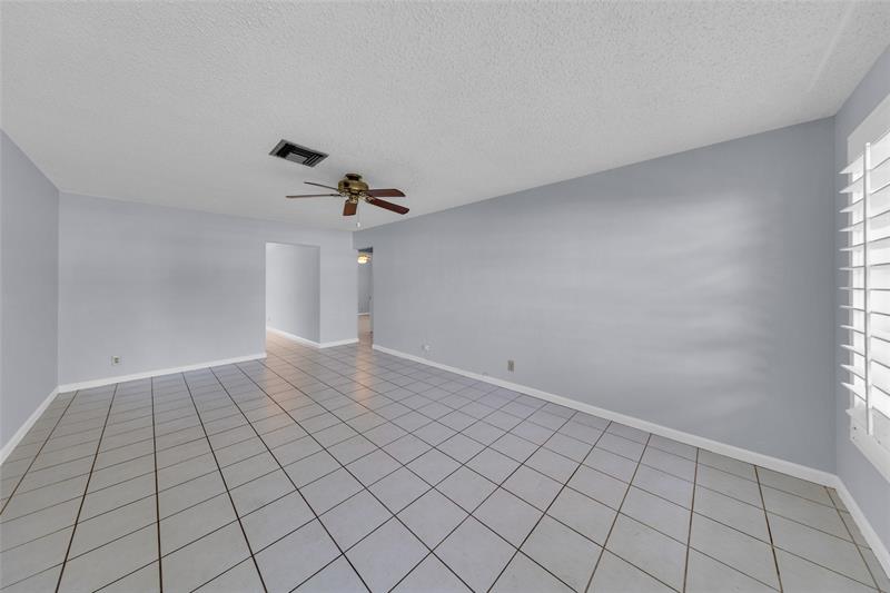Image 12 of 43 For 608 21st Ct  