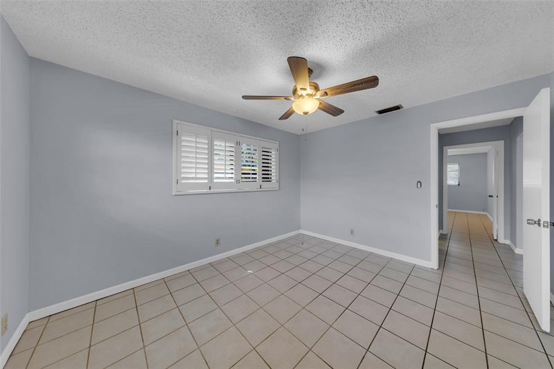 Image 31 of 43 For 608 21st Ct  