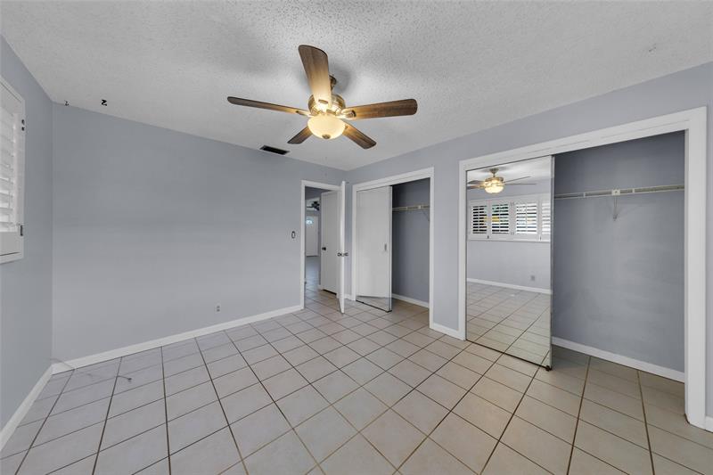 Image 32 of 43 For 608 21st Ct  