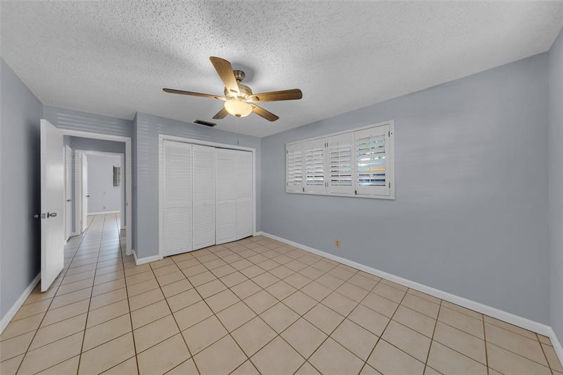 Image 33 of 43 For 608 21st Ct  