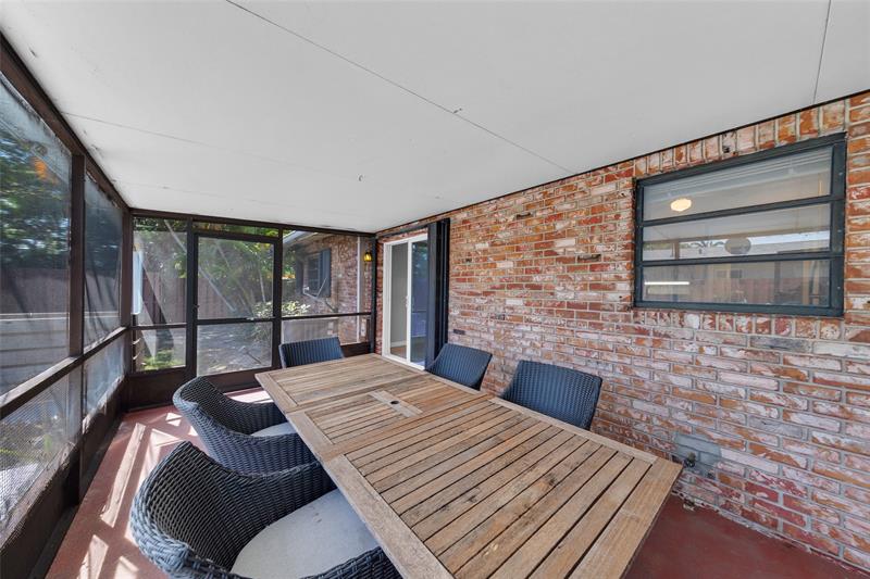 Image 37 of 43 For 608 21st Ct  