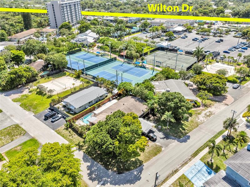 Image 4 of 43 For 608 21st Ct  