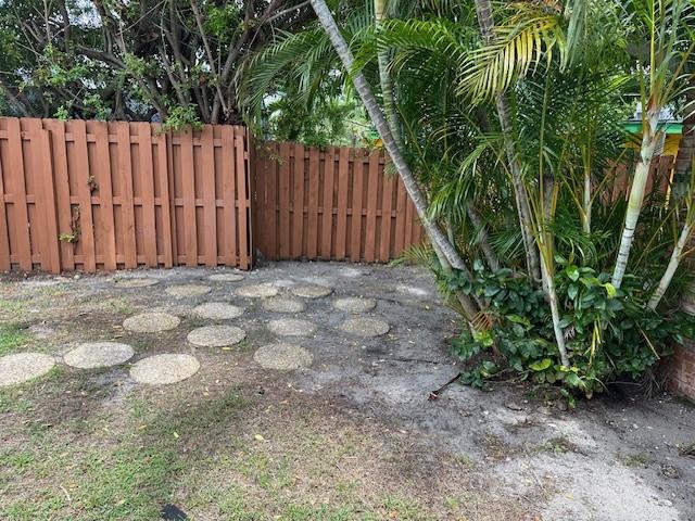 Image 40 of 43 For 608 21st Ct  