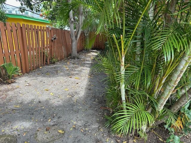 Image 41 of 43 For 608 21st Ct  