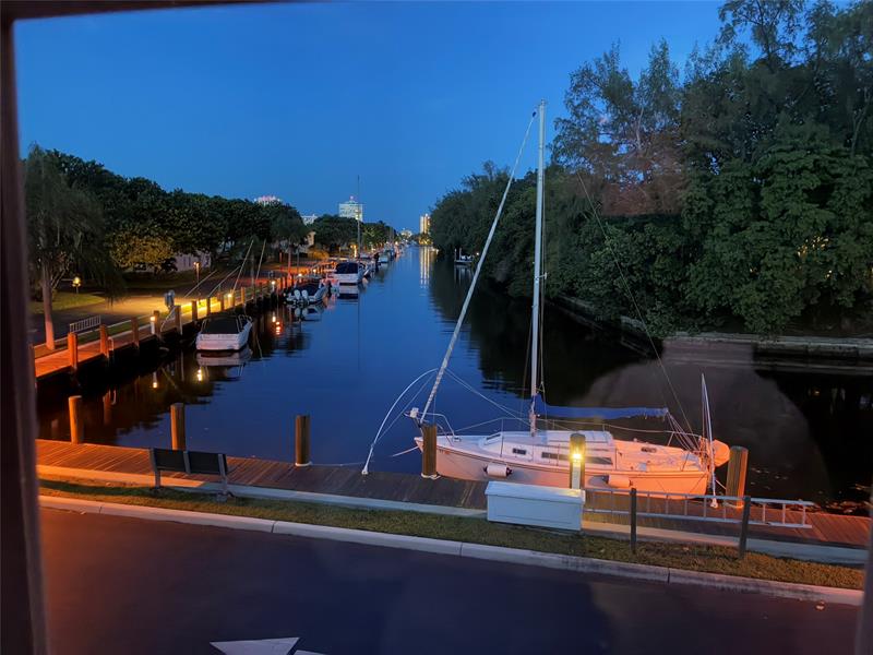 Image 2 of 22 For 6315 Bay Club Dr  4