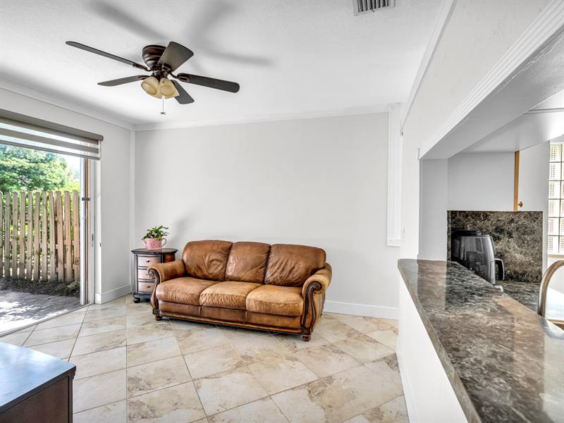 Image 10 of 36 For 15037 50th Ct