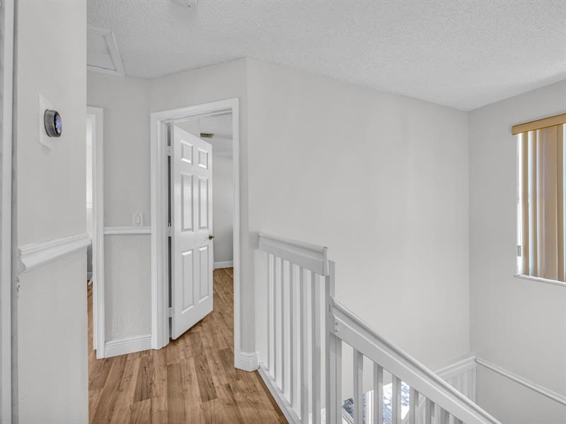 Image 18 of 36 For 15037 50th Ct