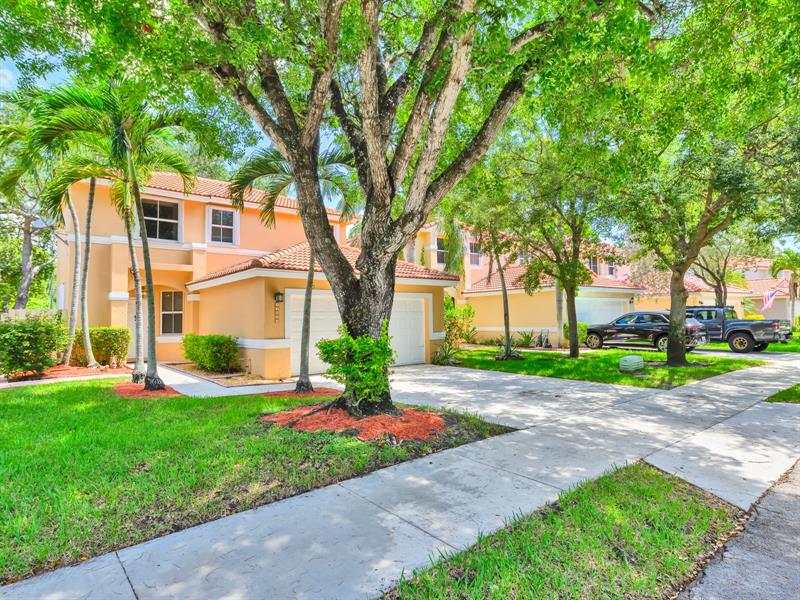 Image 3 of 36 For 15037 50th Ct
