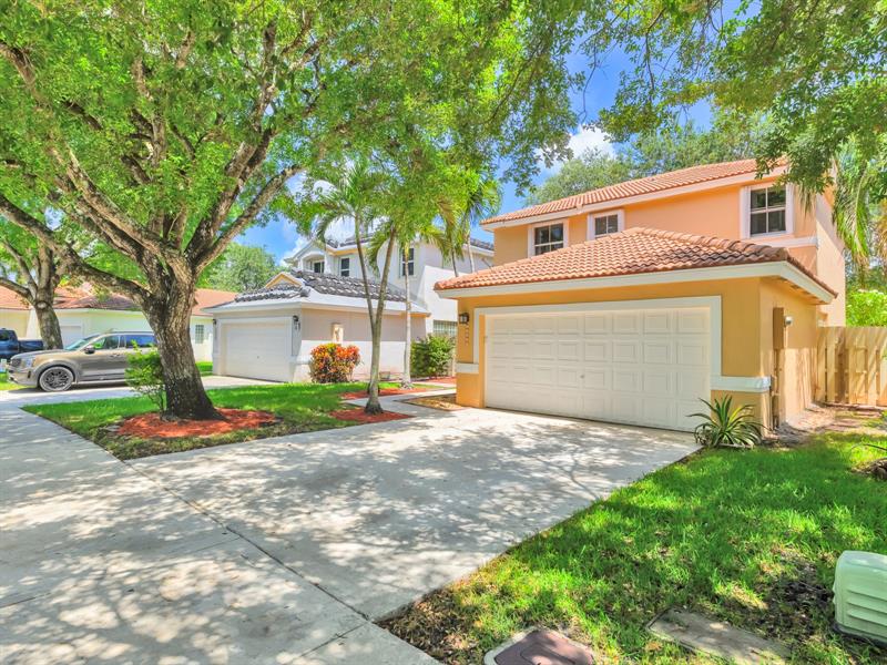 Image 4 of 36 For 15037 50th Ct