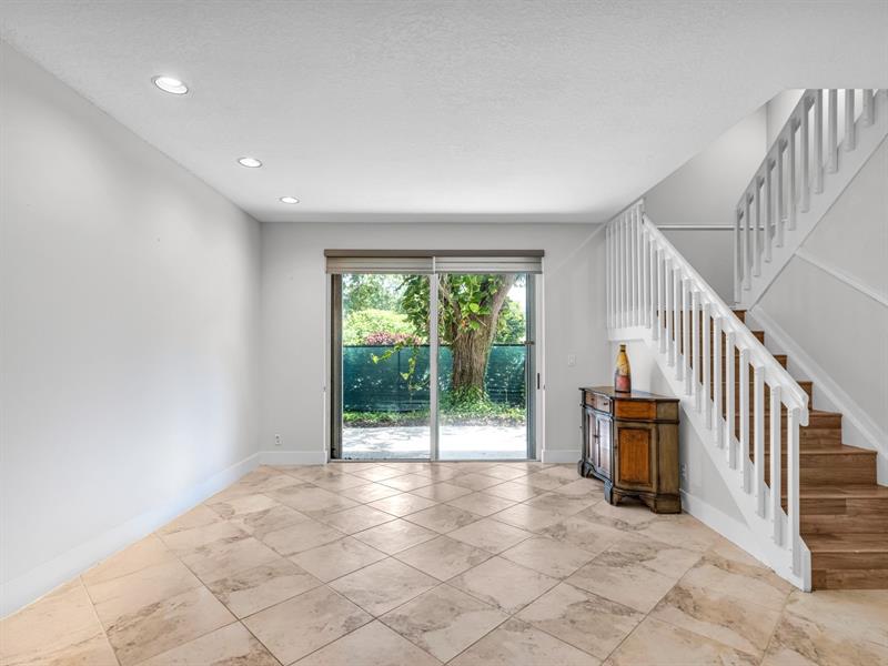 Image 6 of 36 For 15037 50th Ct