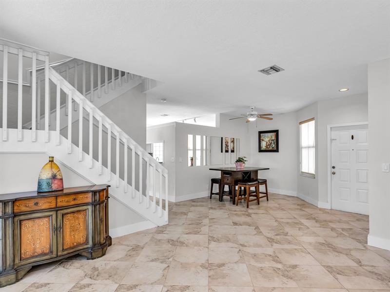 Image 7 of 36 For 15037 50th Ct
