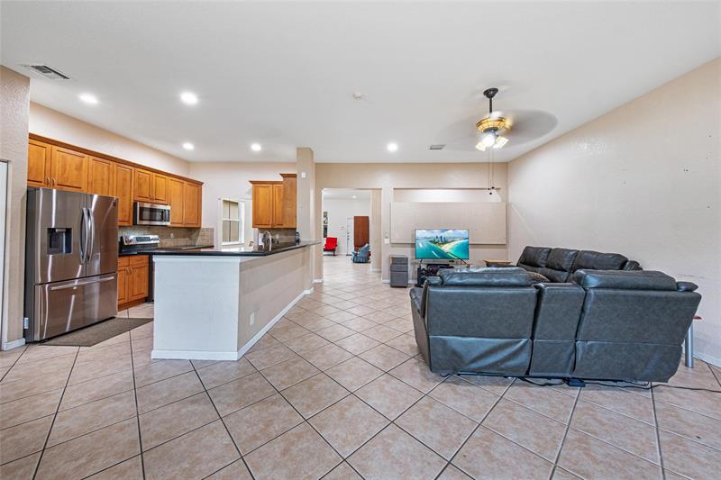 Image 17 of 58 For 887 Nandina Dr