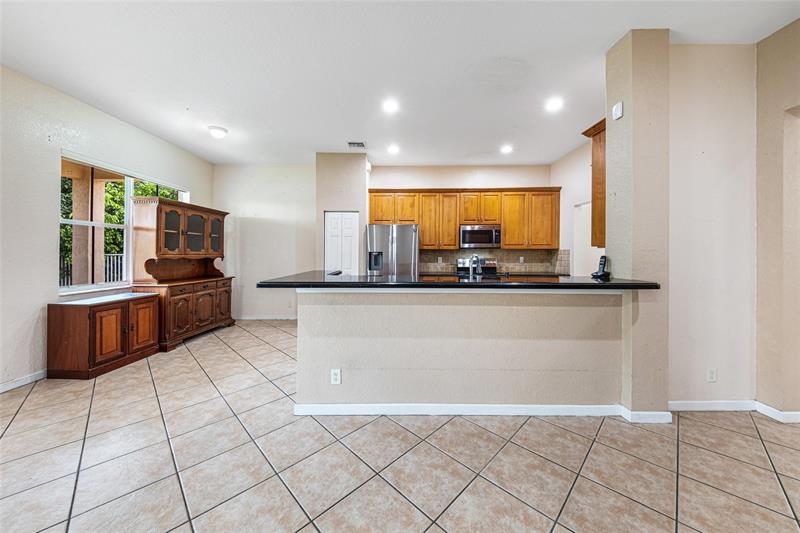 Image 19 of 58 For 887 Nandina Dr