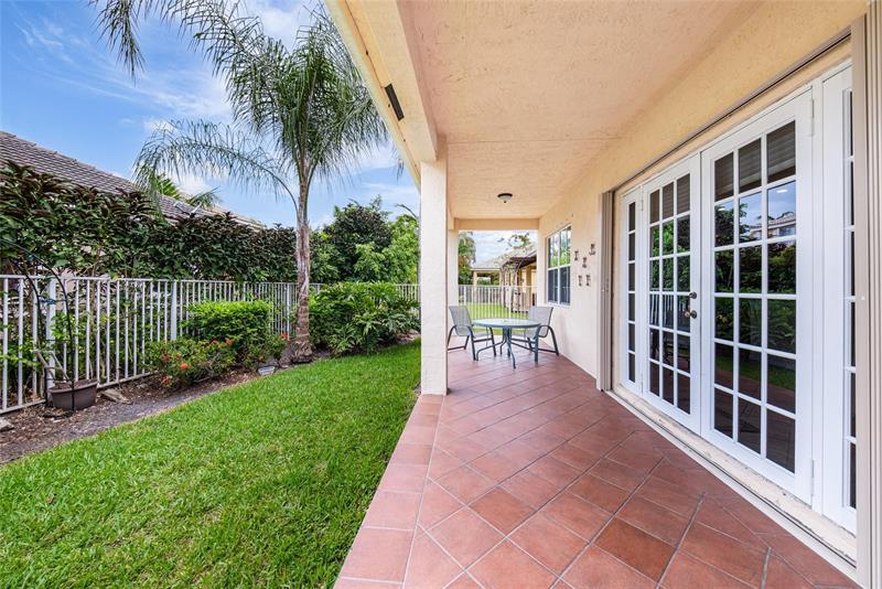 Image 21 of 58 For 887 Nandina Dr