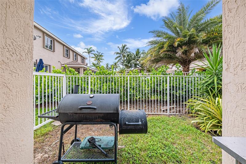 Image 28 of 58 For 887 Nandina Dr