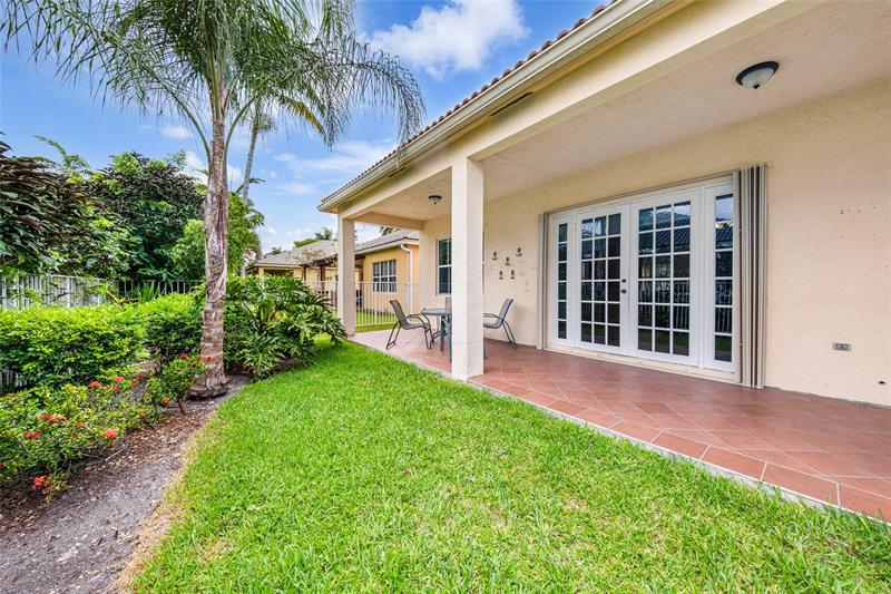 Image 30 of 58 For 887 Nandina Dr