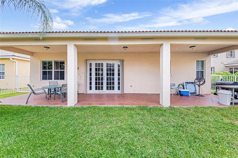 Image 31 of 58 For 887 Nandina Dr