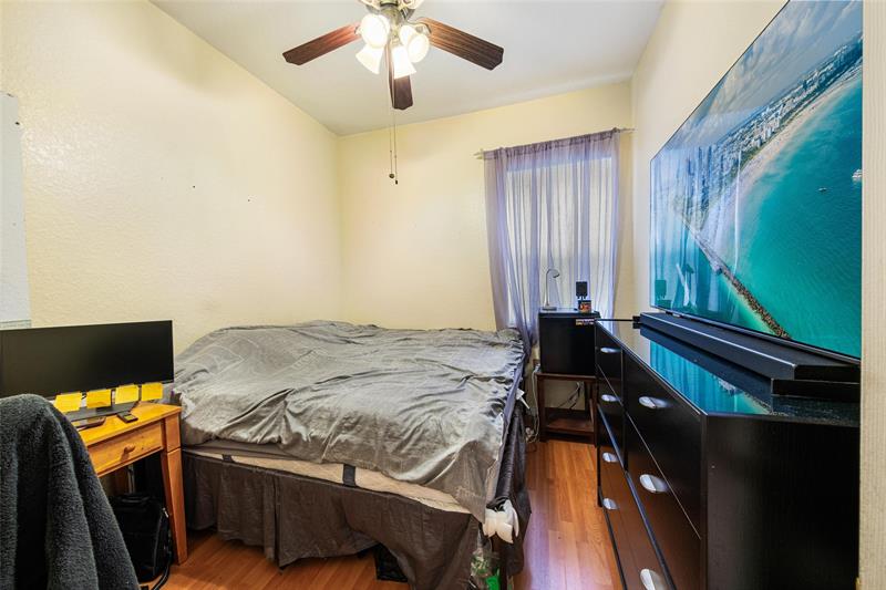 Image 32 of 58 For 887 Nandina Dr