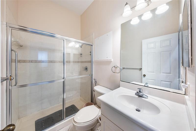 Image 36 of 58 For 887 Nandina Dr