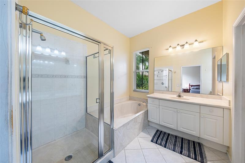 Image 38 of 58 For 887 Nandina Dr