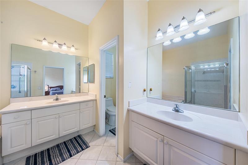 Image 39 of 58 For 887 Nandina Dr