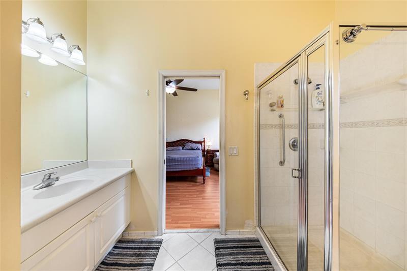 Image 40 of 58 For 887 Nandina Dr