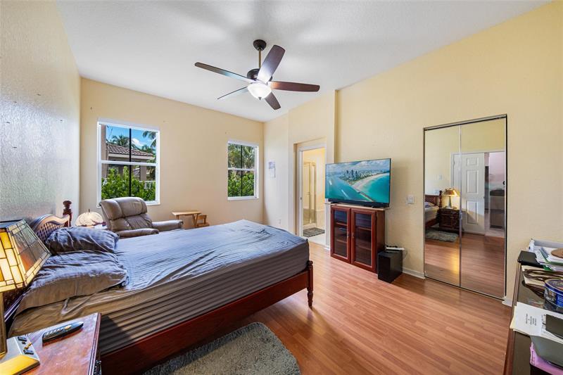 Image 42 of 58 For 887 Nandina Dr