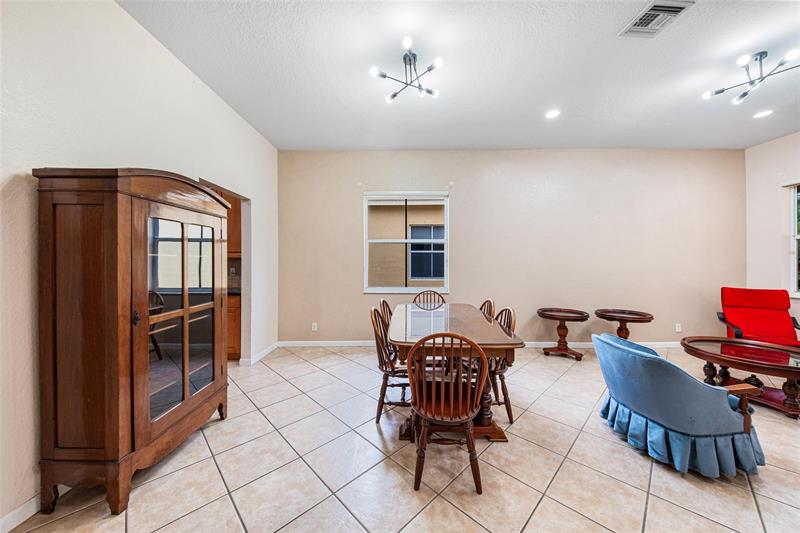 Image 9 of 58 For 887 Nandina Dr