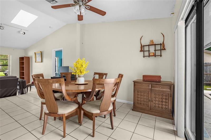 Image 15 of 27 For 7278 47th Pl