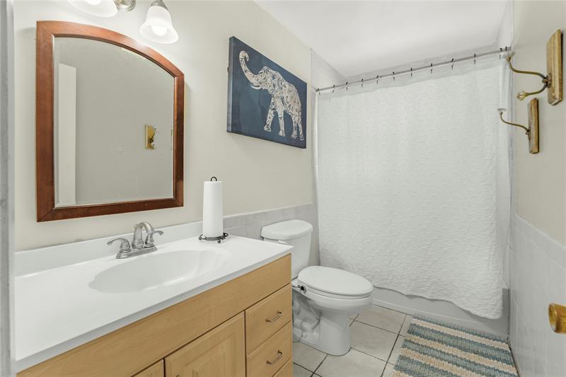 Image 22 of 27 For 7278 47th Pl