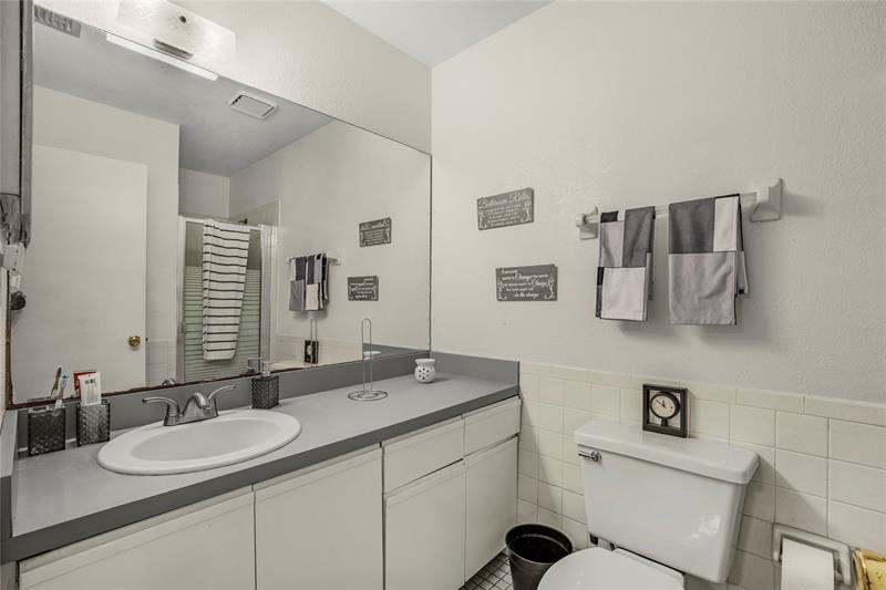 Image 24 of 27 For 7278 47th Pl
