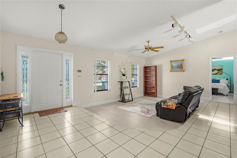 Image 5 of 27 For 7278 47th Pl