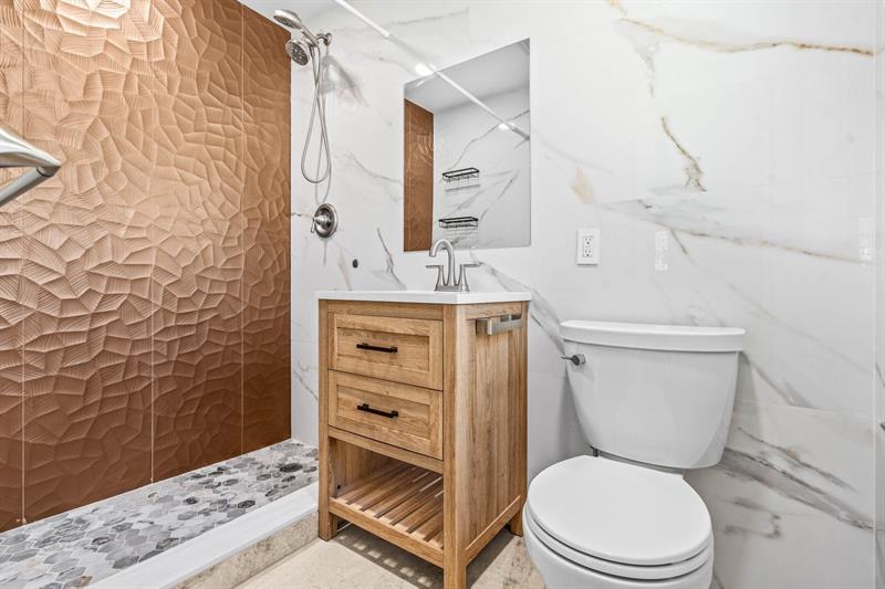 Image 14 of 40 For 1742 28th Dr