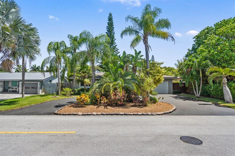 Image 4 of 40 For 1742 28th Dr