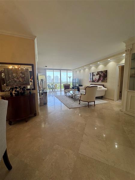 Image 13 of 64 For 20281 Country Club Dr  705