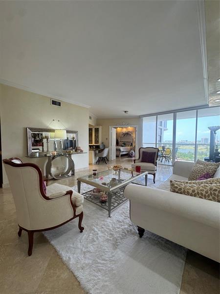 Image 7 of 64 For 20281 Country Club Dr  705