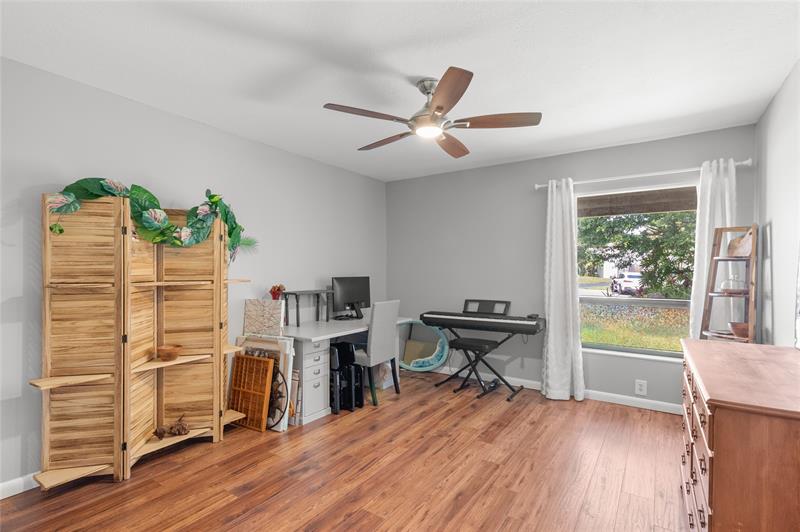 Image 17 of 43 For 770 77th Ave