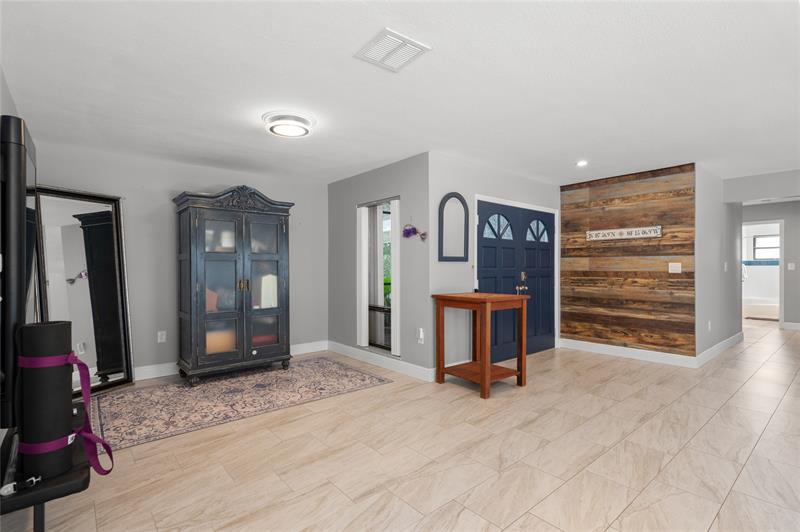 Image 24 of 43 For 770 77th Ave
