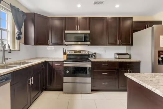 Image 17 of 28 For 2849 6 Street